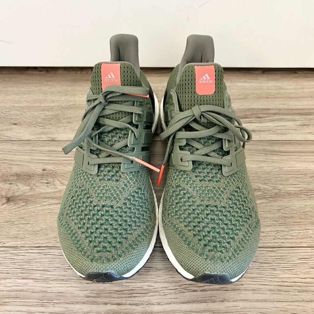Adidas Men's Ultra Boost 1.0 Sneakers in Base Olive Green Size 8.5 LIKE NEW - Picture 3 of 12